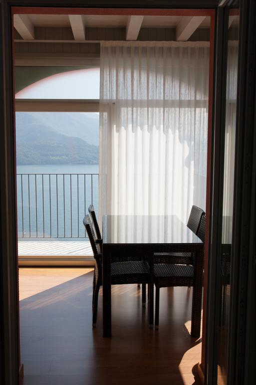 غْرافيدونا Residence Cafelicita - Promotion - Apartments Lake View - Infinity Pool - Jacuzzi الغرفة الصورة