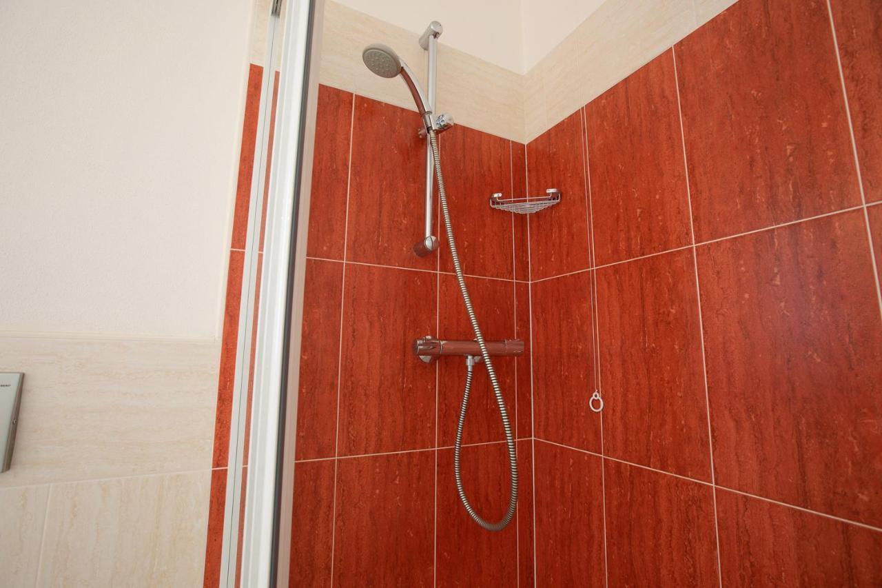 غْرافيدونا Residence Cafelicita - Promotion - Apartments Lake View - Infinity Pool - Jacuzzi المظهر الخارجي الصورة