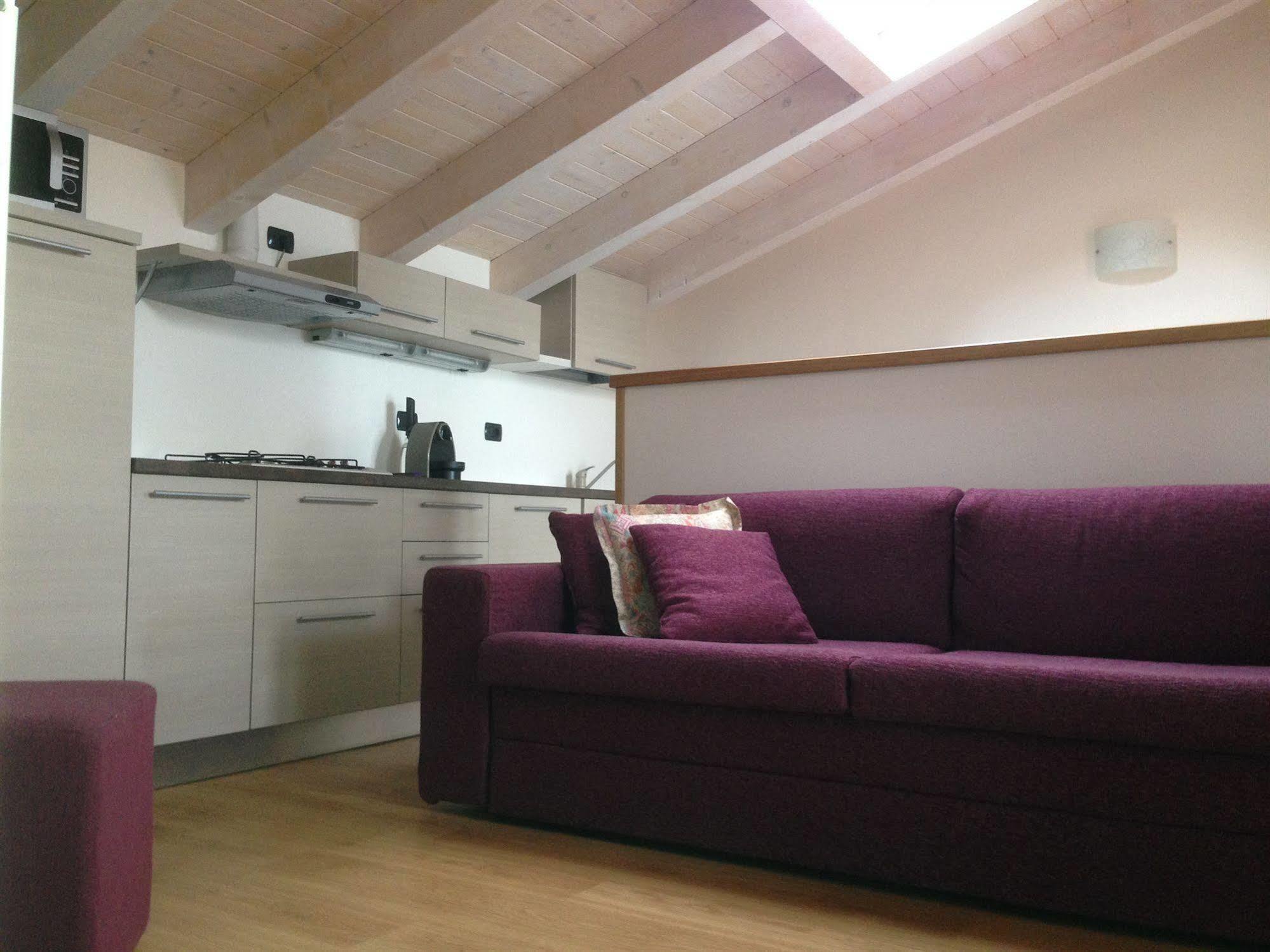 غْرافيدونا Residence Cafelicita - Promotion - Apartments Lake View - Infinity Pool - Jacuzzi المظهر الخارجي الصورة