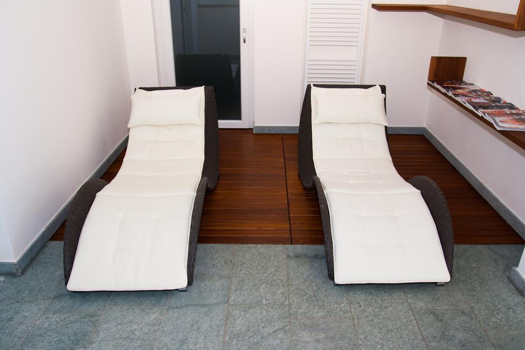 غْرافيدونا Residence Cafelicita - Promotion - Apartments Lake View - Infinity Pool - Jacuzzi المظهر الخارجي الصورة